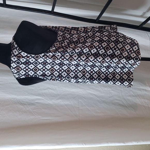 LOFT Hi Low Racerback - Picture 2 of 4